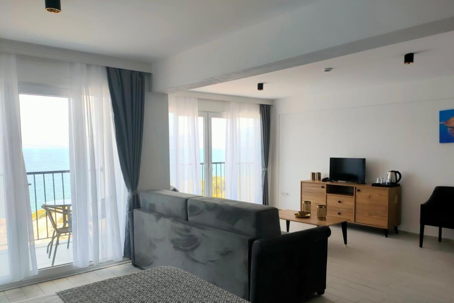 Ni Marin Hotel Milas Екстер'єр фото