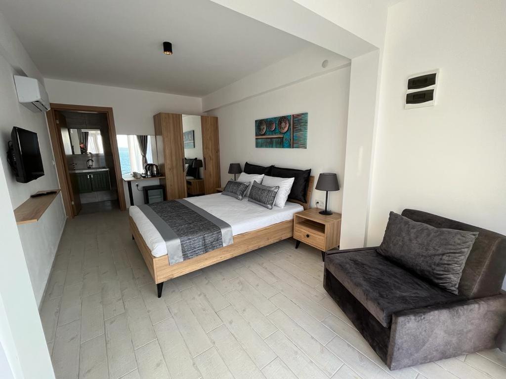 Ni Marin Hotel Milas Екстер'єр фото